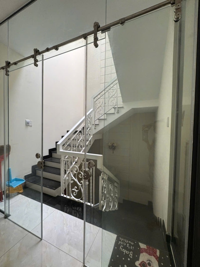 Biệt Thự Phú Hữu 4 Tầng - 98m2 - Sát Cao Tốc & Global City. Giá 9.X Tỷ
