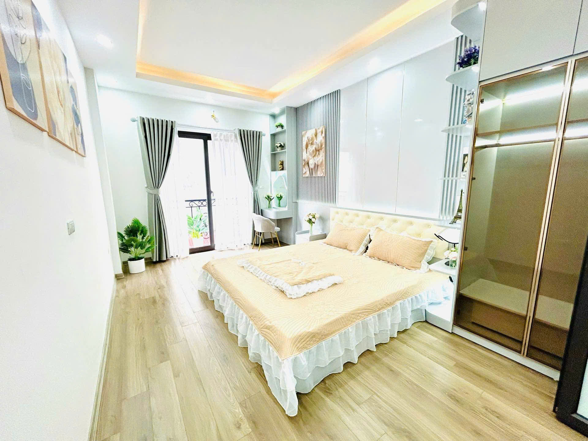 Thanh Đàm Hoàng Mai Ngõ thông gần oto nhà đẹp tốt nhất trong khu vực