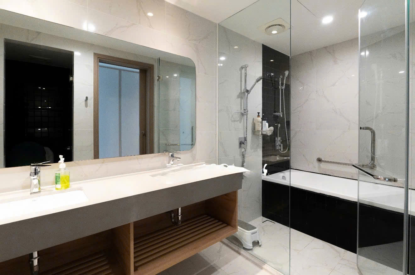 Chính chủ cho thuê căn hộ Penhouse Zenity Q1- 200m2 4pn 3wc chỉ 80 triệu/tháng
