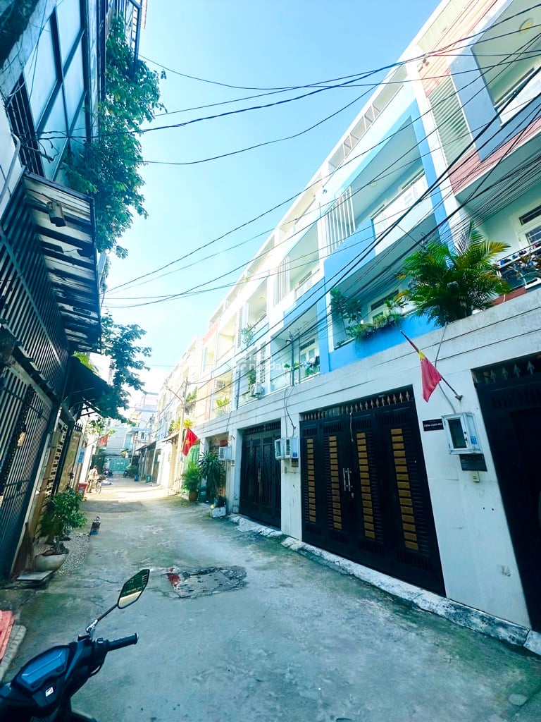 NHÀ ĐẸP Ở NGAY 4 TẦNG HẺM XE HƠI, PHÂN LÔ ĐỒNG BỘ, GẦN LÝ TẾ XUYÊN 4X17; 5,9 TỶ.