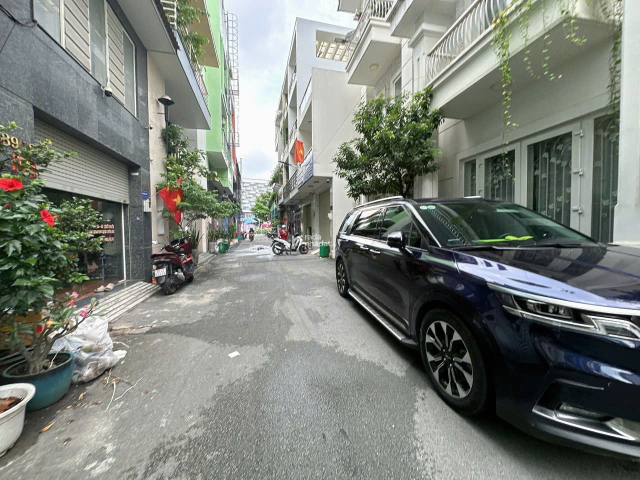 HIẾM chỉ 9.5 tỷ có nhà 3 lầu HXH Quang Trung làm CTY 64m2 ngang 4m ngay CHUỒNG CÚN.