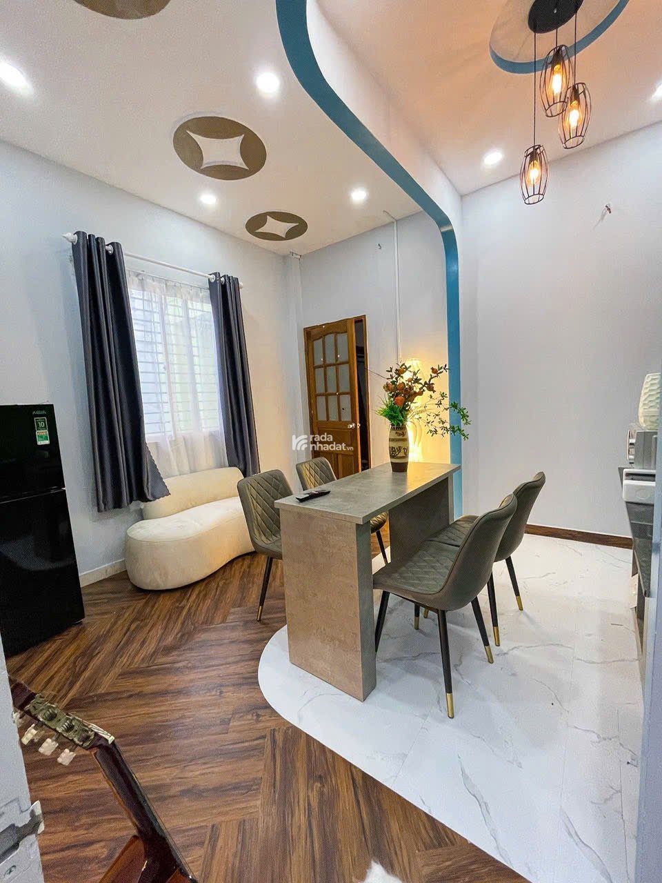 Căn Hộ 2 Phòng Ngủ Quận 10 Có Ban Công Gần Vòng Xoay Dân Chủ_Chung cư Hà Đô_ĐH Kinh Tế