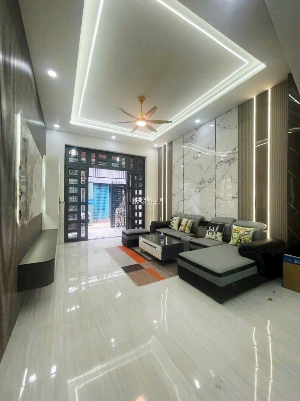 Kẹt vốn bán gấp nhà 3 tầng Bùi Thị Xuân Quận 1, hẻm 4m thông, SHR giá 4 tỷ 150 TL