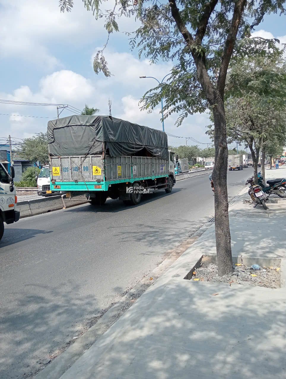 cần tiền bán gấp nhà 2 mặt tiền tỉnh lộ 10 phạm văn hai bình chánh ,giá 8,xxxx tỷ