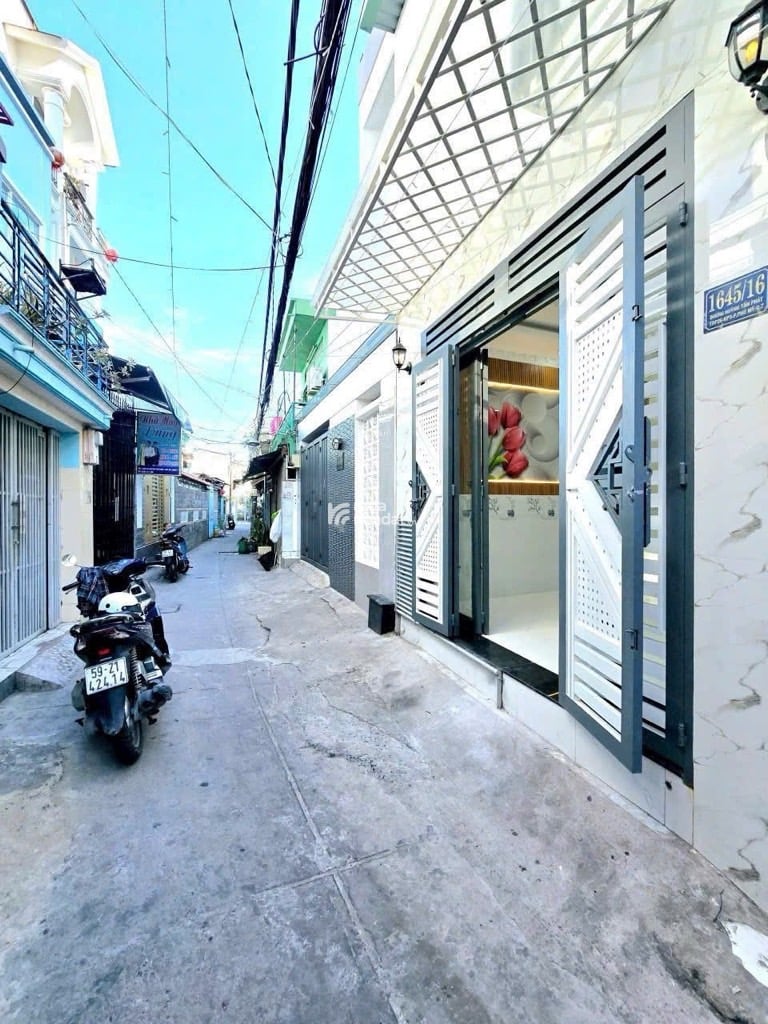 BÁN NHÀ HẺM 1645 HUỲNH TẤN PHÁT, P. PHÚ THUẬN, QUẬN 7, 20M2, KHÔNG QH