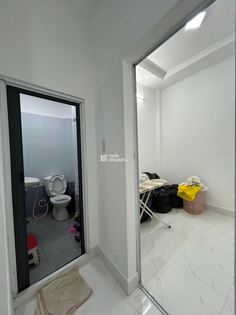 BÁN NHÀ HẺM 1645 HUỲNH TẤN PHÁT, P. PHÚ THUẬN, QUẬN 7, 20M2, KHÔNG QH