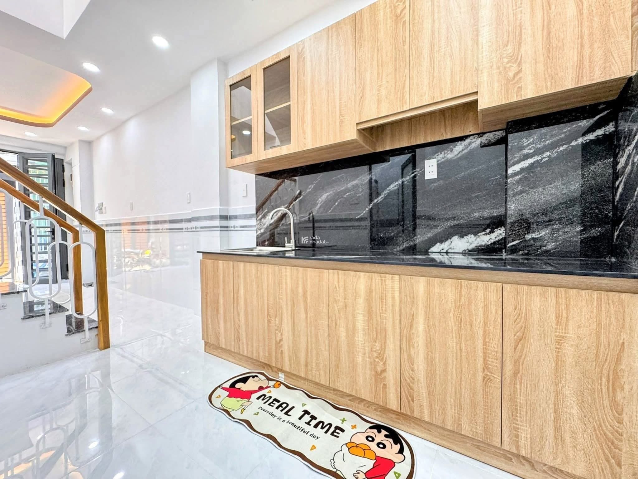 GẤP! Bán nhà đẹp hẻm xe hơi đường Hòa Hảo, phường 5, Quận 10 SHR