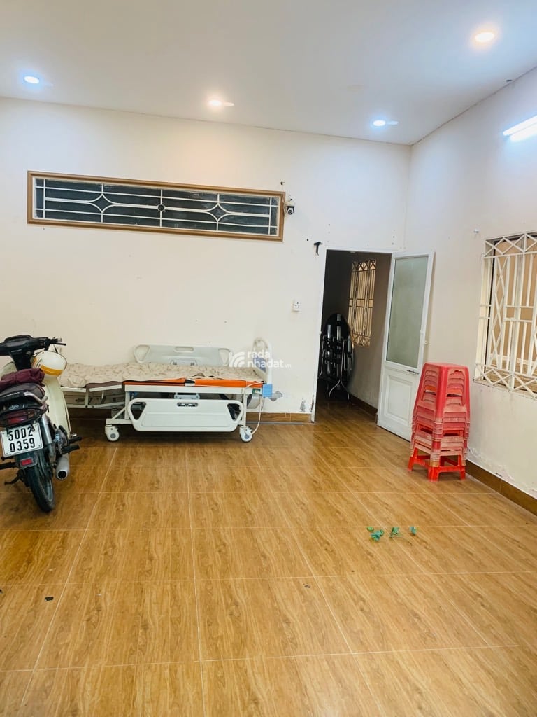 MẶT TIỀN KINH DOANH SÁT VÕ VĂN KIỆT, NGANG 18M, THU NHẬP 32 TRIỆU/THÁNG