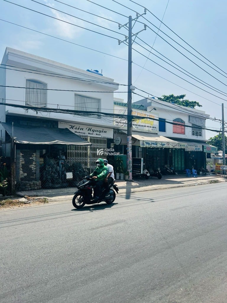MẶT TIỀN KINH DOANH SÁT VÕ VĂN KIỆT, NGANG 18M, THU NHẬP 32 TRIỆU/THÁNG