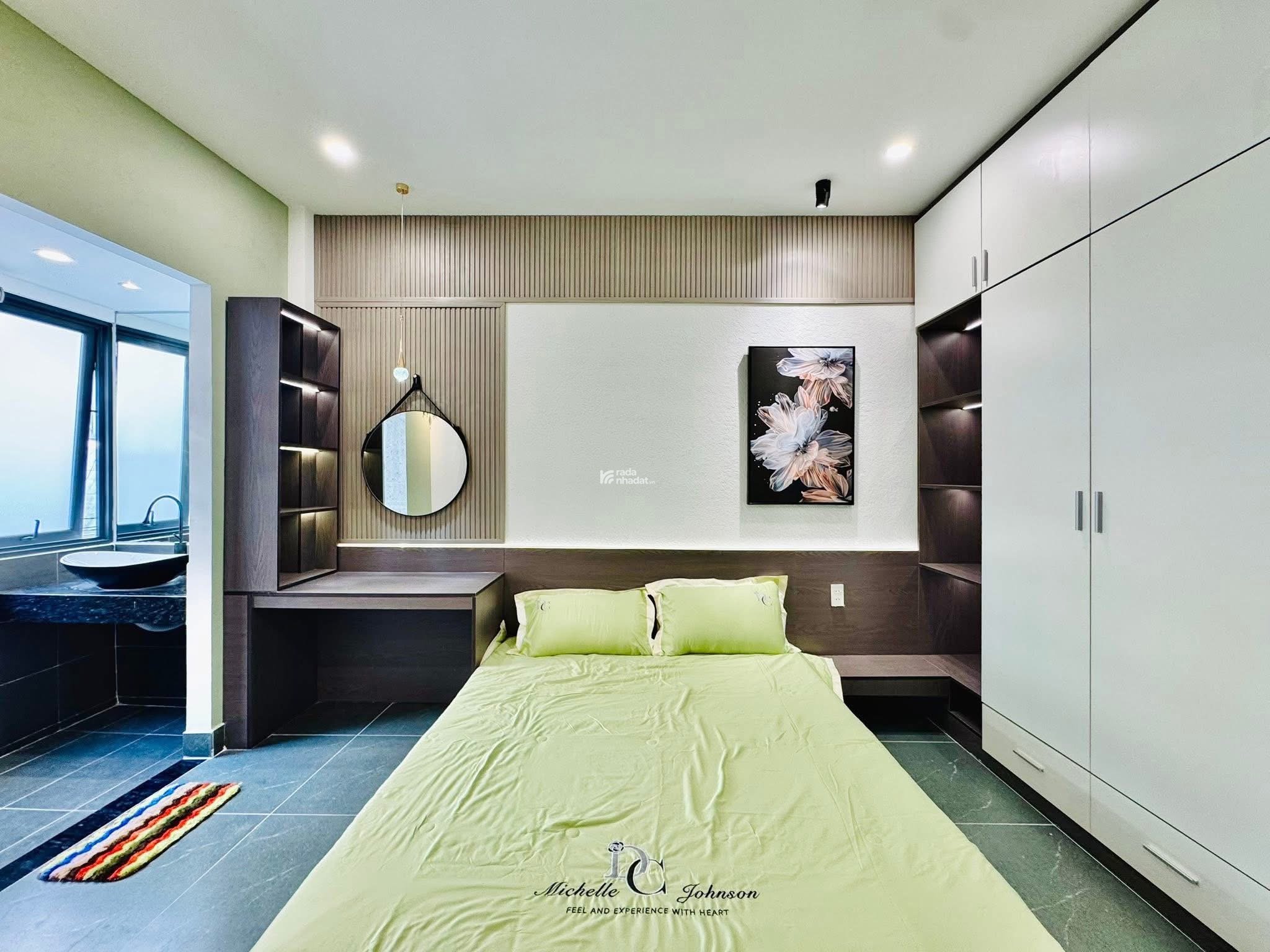 Chủ cần bán nhà Đường Nguyễn Thiện Thuật Quận 3 ,70m2 Giá 3ty450 lh Vân