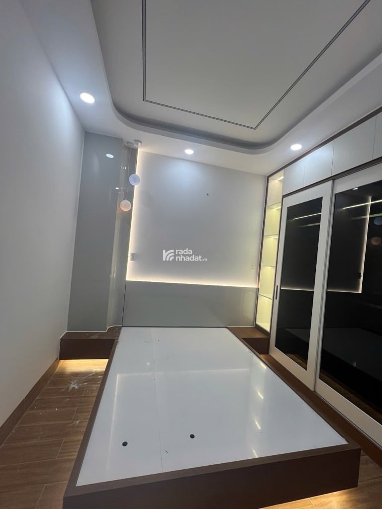 NGAY HƯƠNG LỘ 2 - BÌNH TÂN - SÁT MẶT TIỀN ĐƯỜNG LỚN- DT: 4*12M- 6 TỶ 750