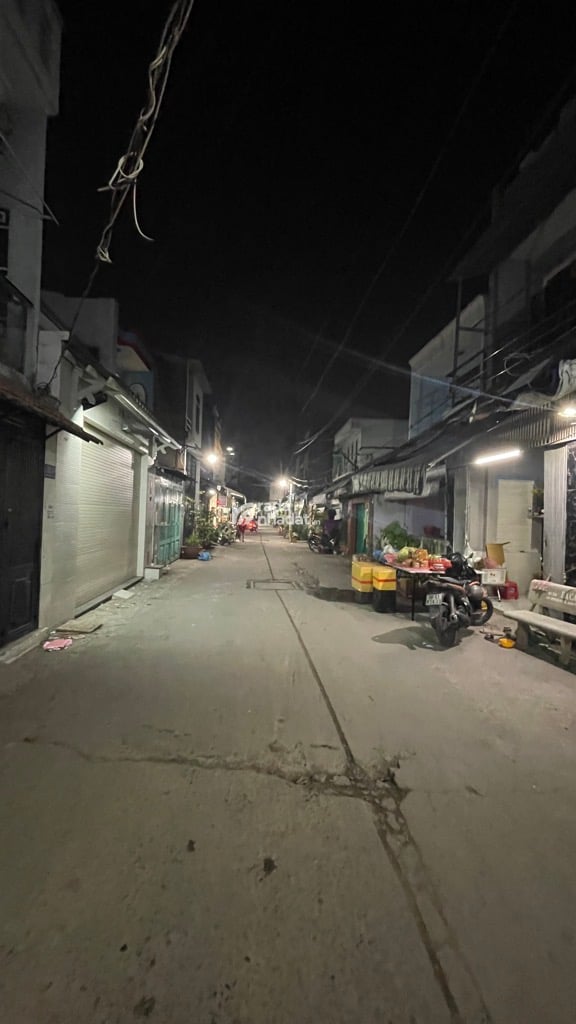 MẶT TIỀN KINH DOANH - HẺM Ô TÔ - THÍCH HỢP GIA ĐÌNH ĐỒNG NGƯỜI  - 56M2 .