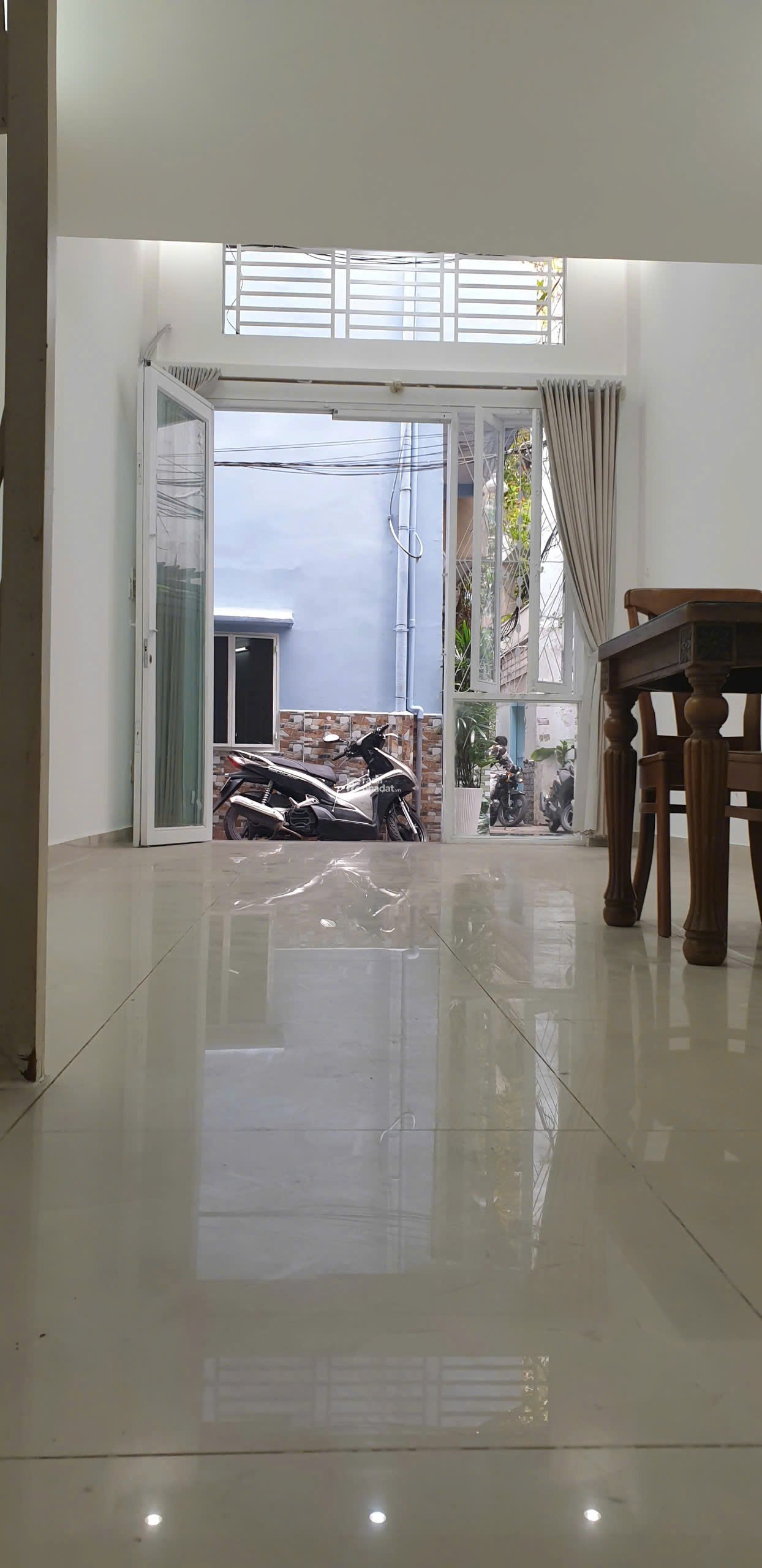 BÁN NHÀ HXM Ở ĐƯỜNG NGUYỄN THỊ MINH KHAI QUẬN 3 - DT 3.5 X 10.34M - GIÁ CHỈ 9 TỶ TL