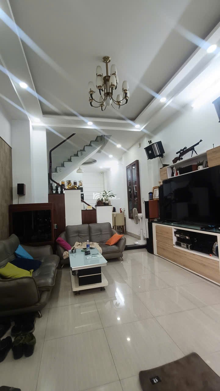 BÁN NHÀ ĐƯỜNG KINH DƯƠNG VƯƠNG / CXPLA,QUẬN 6 (4 x 13 x 3 TẦNG) 5.7 TỶ TL