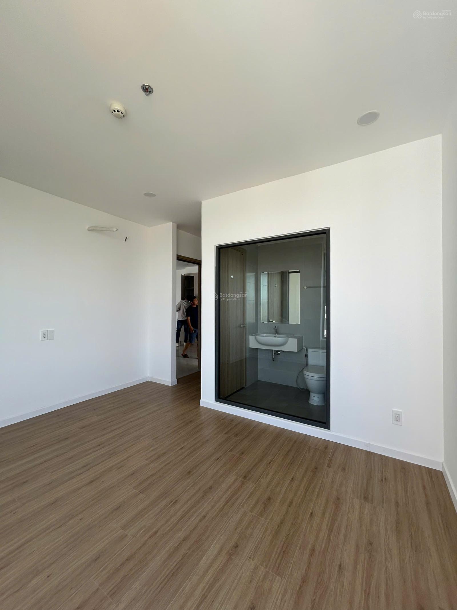 Chính chủ bán căn hộ 3PN, 3WC, 99m2 giá tốt tại Chung cư MT Eastmark City
