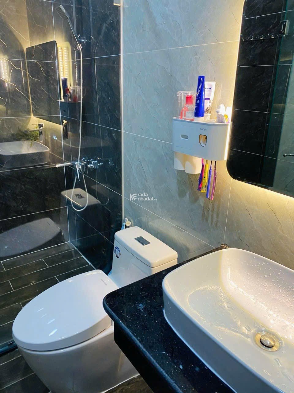 HÀN THUYÊN CỰC HIẾM_BÌNH THỌ _100M2 _5 TẦNG_CHO THUÊ 50TR_THANG MÁY_TT TIỆN ÍCH THỦ ĐỨC_19.5T _TLCC
