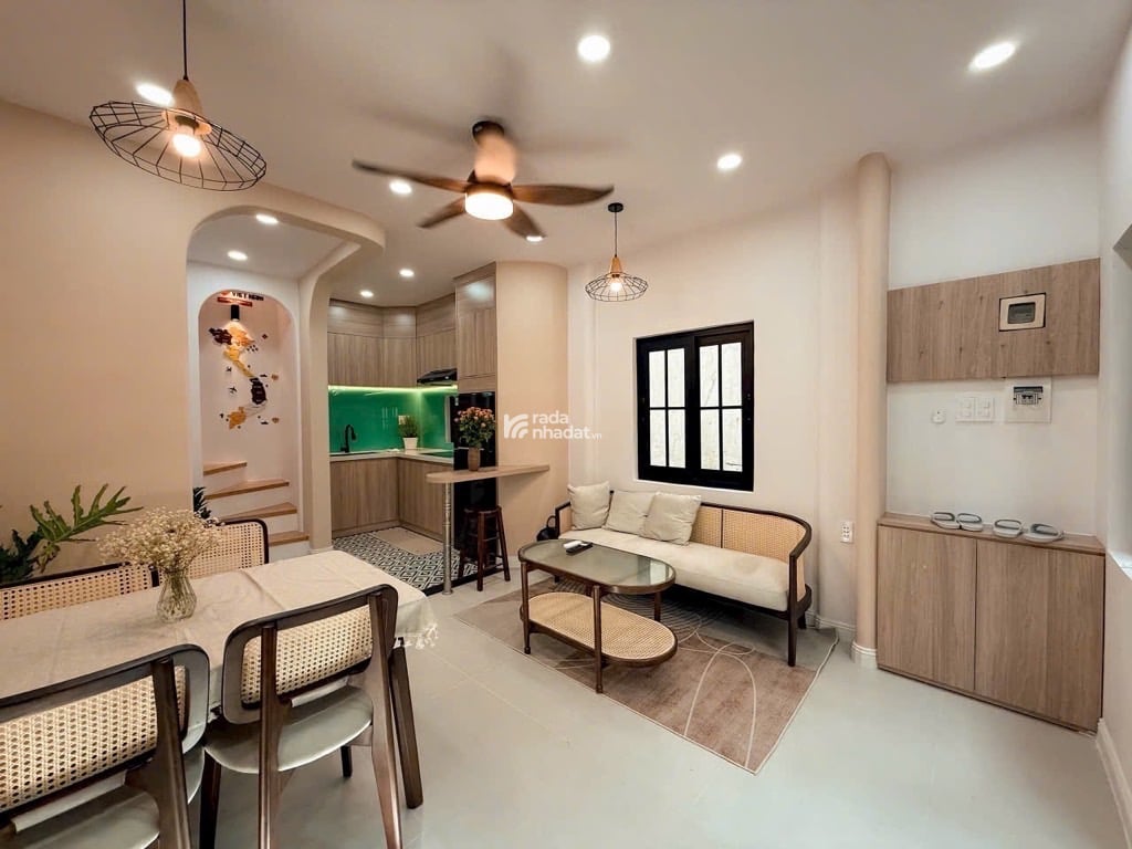 NHÀ LÊ VĂN SỸ, Q.3, 4x6.5m, 3 TẦNG, NỘI THẤT CAO CẤP, KHU AN NINH, NHÀ MỚI VÀO Ở NGAY CHỈ 4.X TỶ