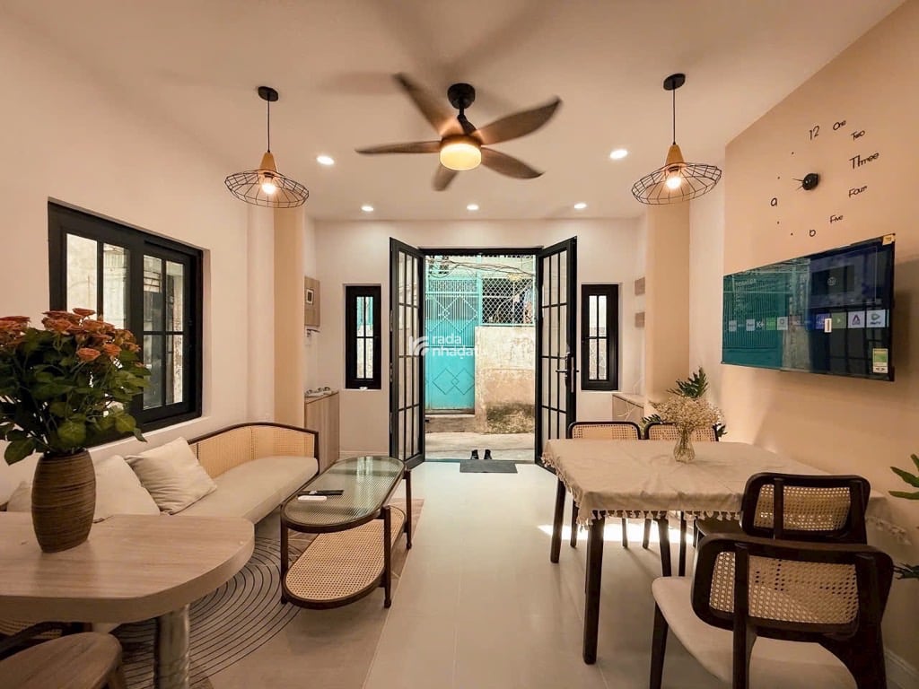 NHÀ LÊ VĂN SỸ, Q.3, 4x6.5m, 3 TẦNG, NỘI THẤT CAO CẤP, KHU AN NINH, NHÀ MỚI VÀO Ở NGAY CHỈ 4.X TỶ