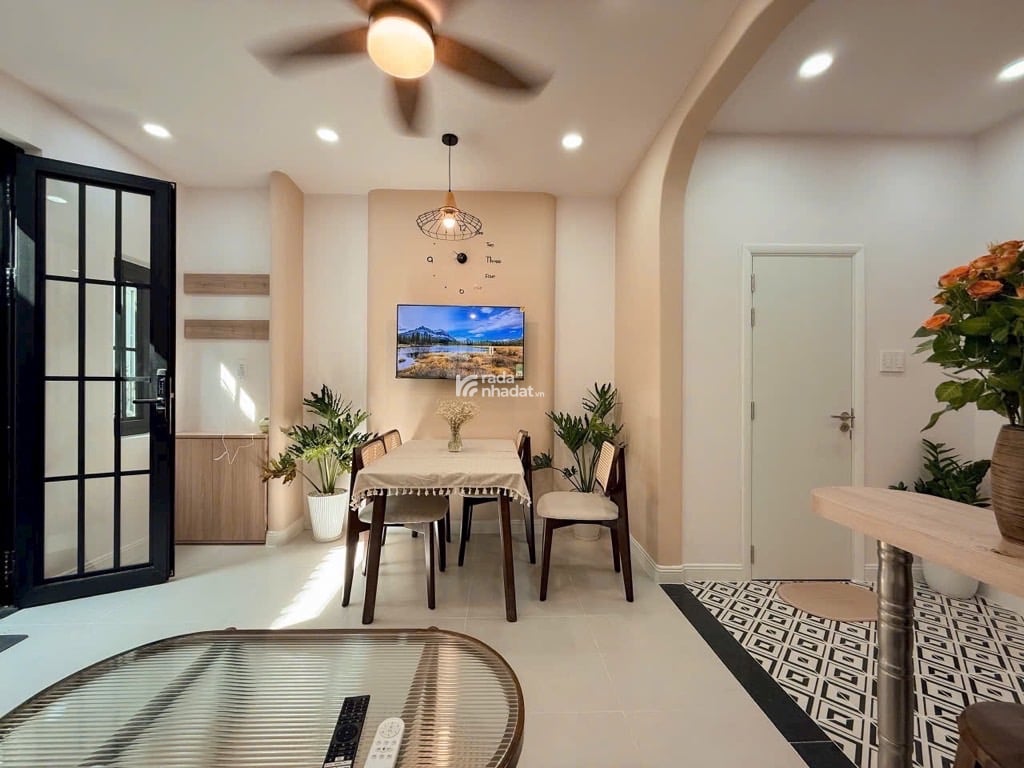 NHÀ LÊ VĂN SỸ, Q.3, 4x6.5m, 3 TẦNG, NỘI THẤT CAO CẤP, KHU AN NINH, NHÀ MỚI VÀO Ở NGAY CHỈ 4.X TỶ