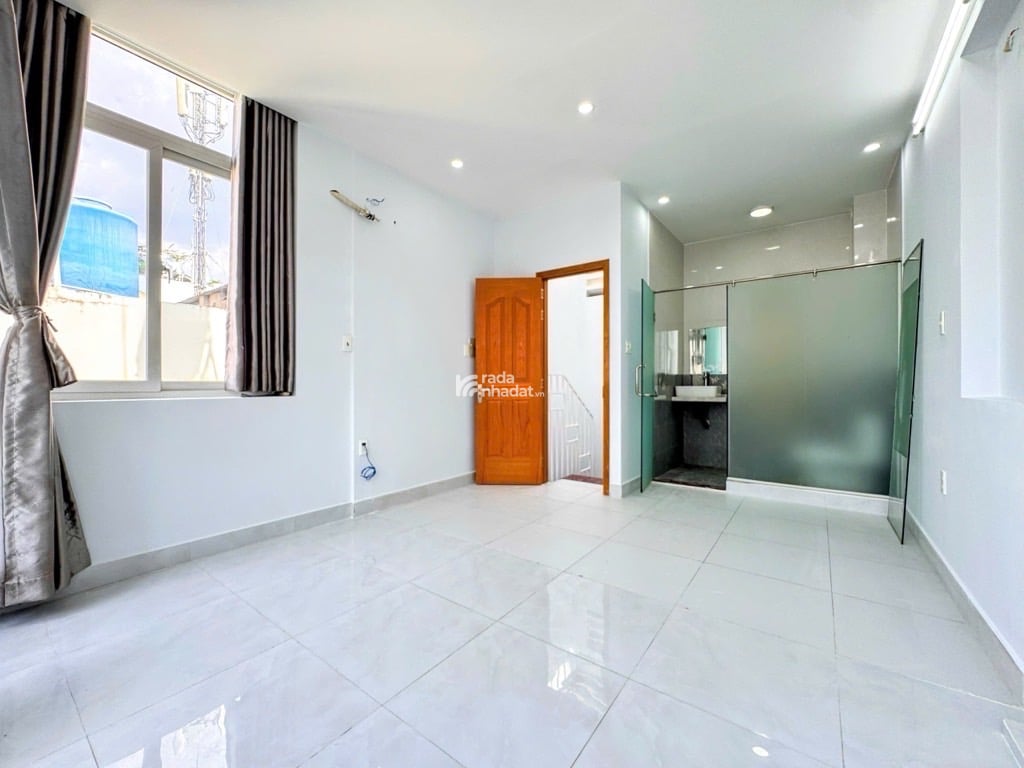 ĐẸP LUNG LINH - NHÀ MỚI VÀO Ở NGAY - 4 TẦNG BTCT KIÊN CỐ - 32M2 - 4x8M - VỊ TRÍ ĐẸP - GIÁP TÂN PHÚ 