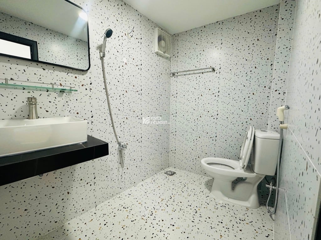 NGAY CHỢ BÀ CHIỂU, GIÁ SIÊU RẺ. VŨ TÙNG, BÌNH THẠNH, 41M2 Ở NGAY. GIẢM 350TR CHỈ 6.3T TL 