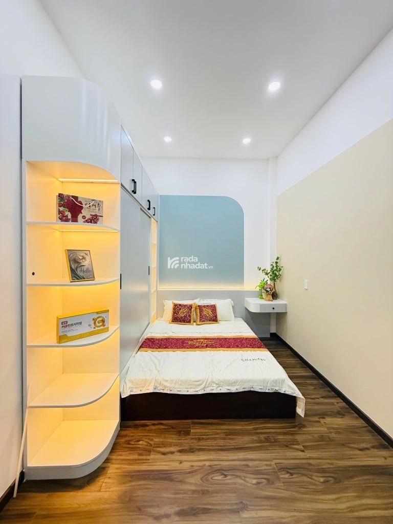 Bán nhà 80m2, hẻm xe tải đổ cửa, tặng nội thất, Chợ An Nhơn - Nguyễn Oanh, nhỉnh 5 tỷ