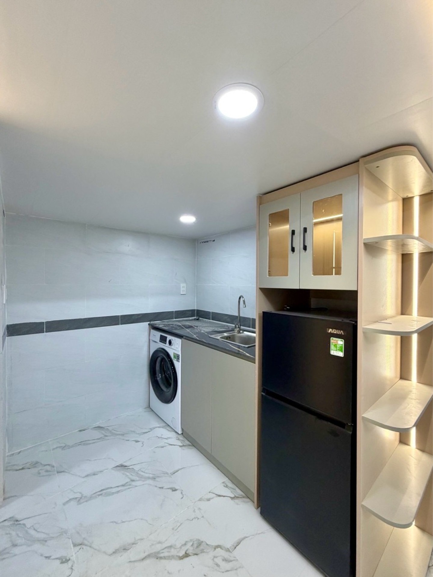 CHDV 5 tầng thang máy Huỳnh Văn Nghệ, 192m2, 8x25, 37 phòng, tỷ suất 8%/năm