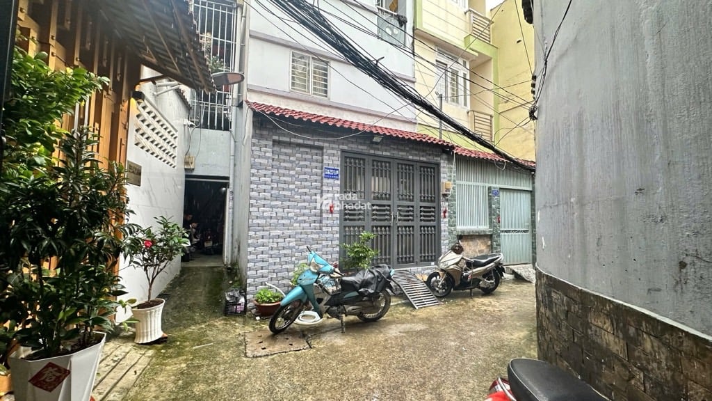 GẦN HẺM XE HƠI KHU BÀU CÁT, ÂU CƠ, TÂN BÌNH, 23M2 TIỆN XÂY. GIẢM 550TR CHỈ 6.3T TL