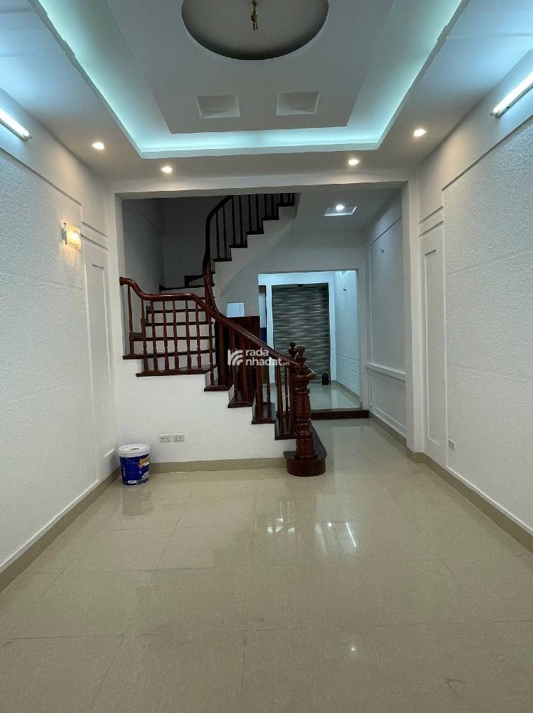 CẦU GIẤY - LÔ GÓC- SỔ VUÔNG - 5 TẦNG - NHÀ MỚI  - HƠN 11 TỶ - NÓI KHÔNG VỚI LỖI PHONG THỦY