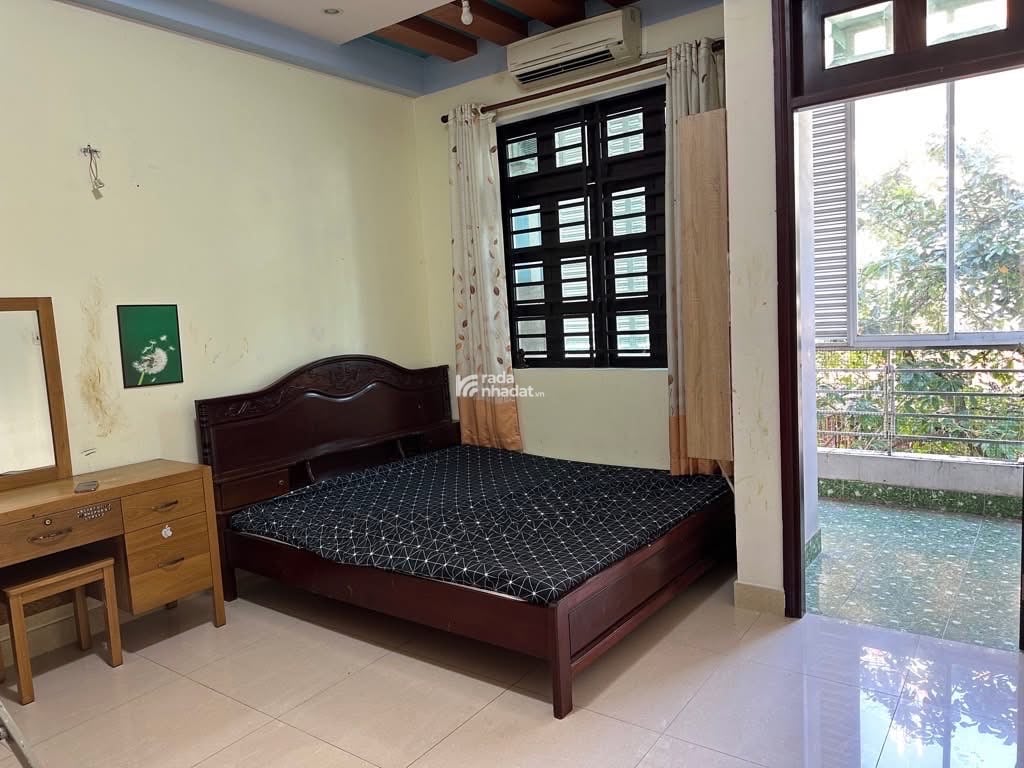 NHÀ TRUNG TÂM P.11 - HẺM TRƯỚC NHÀ 8M - DIỆN TÍCH ĐẸP 4 x 22 - 3 TẦNG 4PN - GIÁ CHỈ HƠN 8 TỶ TL