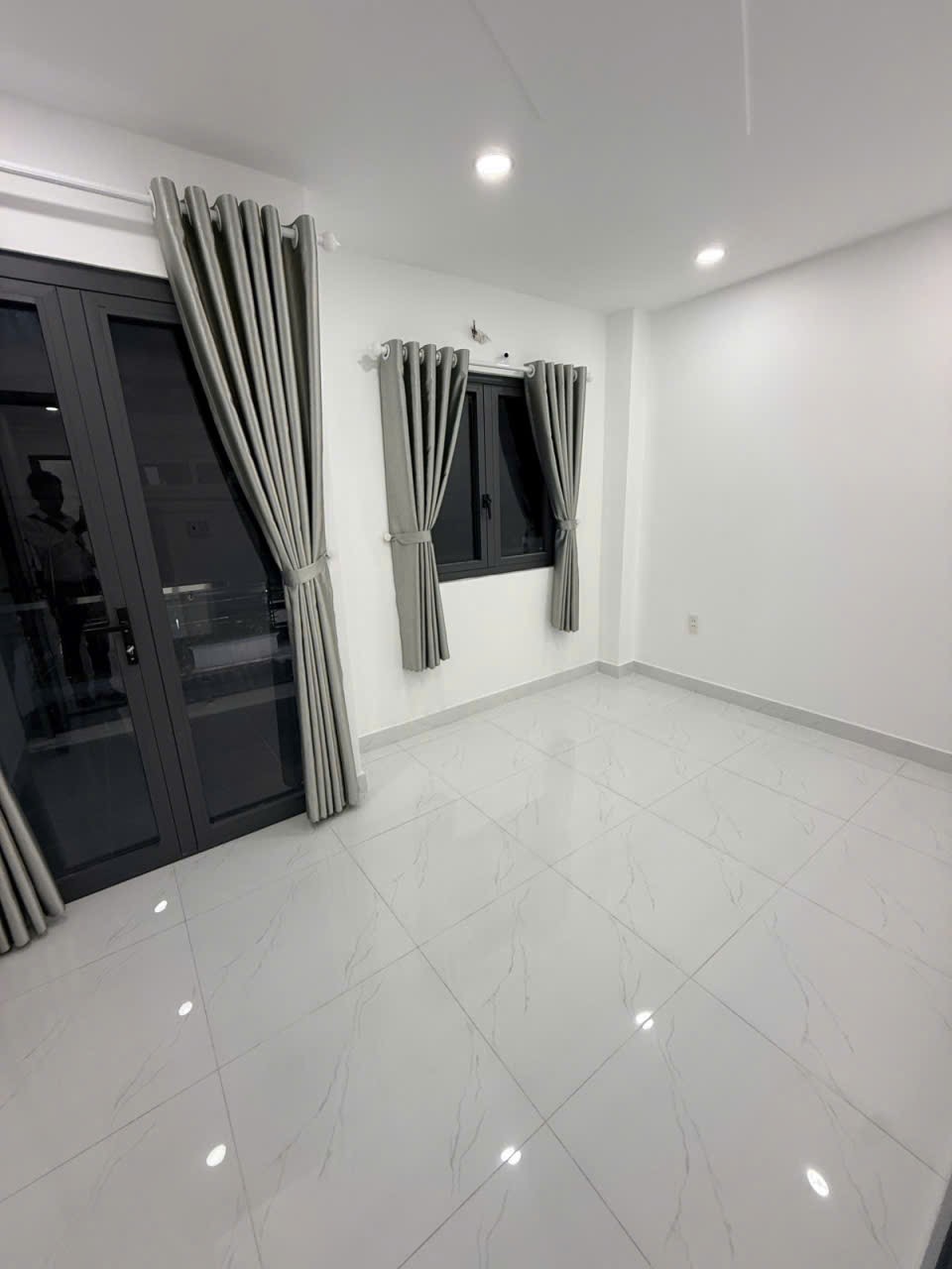 Nhà mới 4PN HXH Liên Khu 8-9, phường Bình Hưng Hòa A, Bình Tân 5.1 tỷ