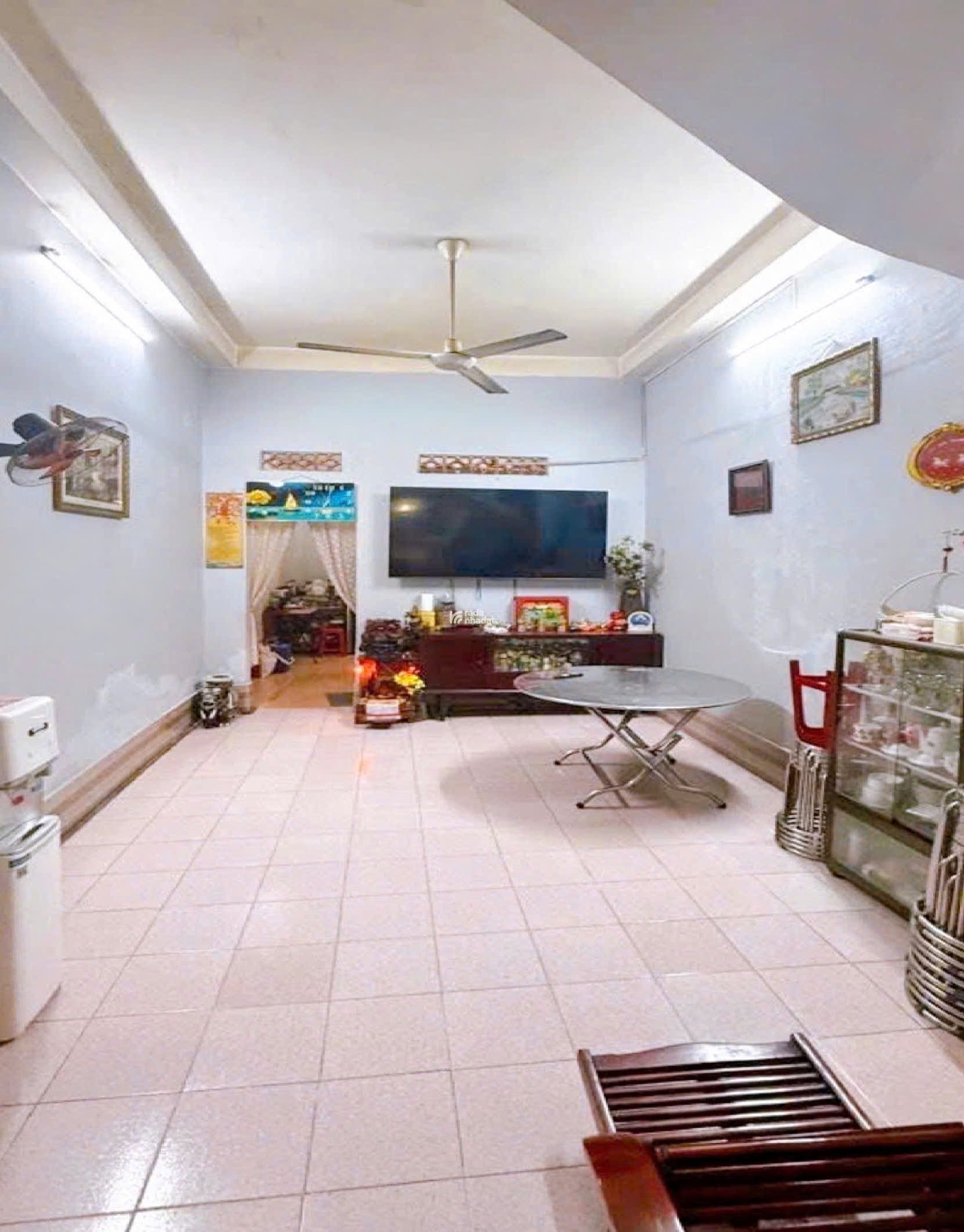 Nhà mặt tiền Cộng Hòa - QUẬN TÂN BÌNH - 3.5 x 23 m Vuông vức - 19 tỷ