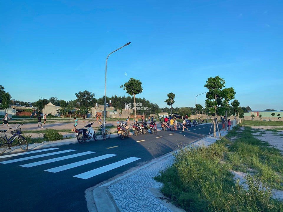 BÁN NHANH LÔ 100M2 NGAY KHU DÂN CƯ AN VIỄN - GIÁ CHỈ 8 TRIỆU/M2 - SỔ HỒNG RIÊNG