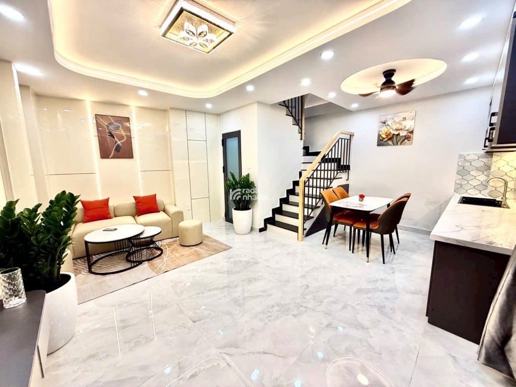SÁT Q1. HẺM XE HƠI XÔ VIẾT NGHỆ TĨNH, BÌNH THẠNH, 30M2 Ở NGAY. GIẢM 350TR CHỈ CÒN 5.8T TL 