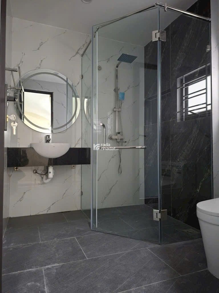 NHÀ ĐẸP ĐÀM QUANG TRUNG THÔNG CỔ LINH -LONG BIÊN 