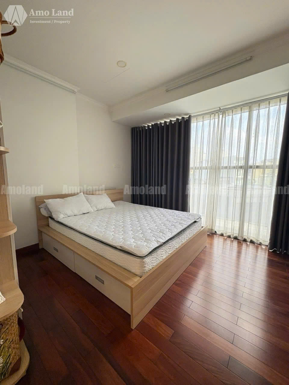 Bán căn 1PN 4,3 tỷ tại The Sun Avenue, 51m2, full nội thất, vào ở ngay