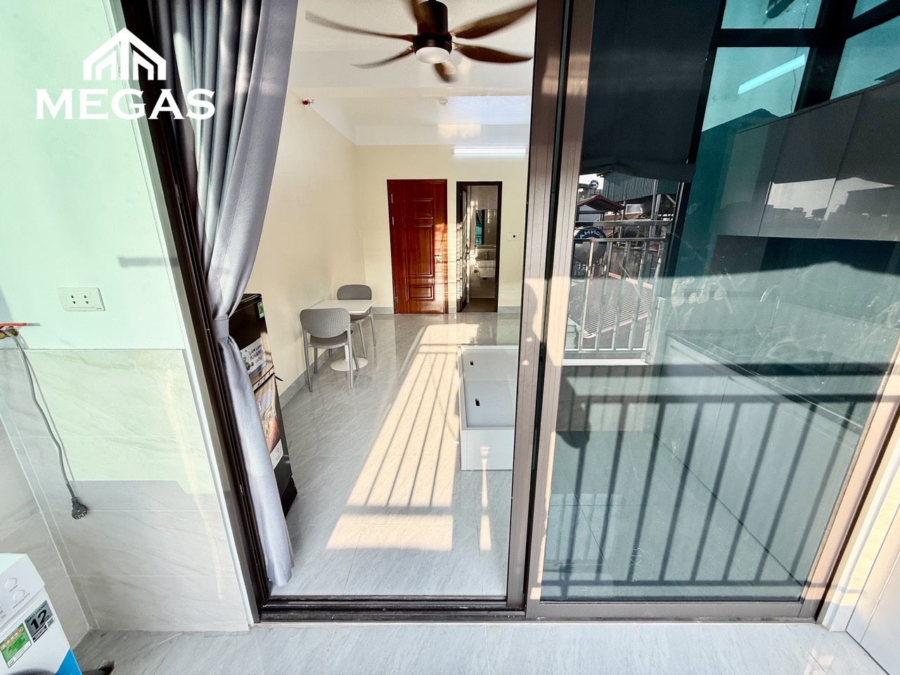 STUDIO MỚI TÁCH BẾP - 45M2 TẠI LÊ QUANG ĐẠO, NGAY SÂN VẬN ĐỘNG MỸ ĐÌNH - BAN CÔNG THOÁNG - VÀO LUÔN