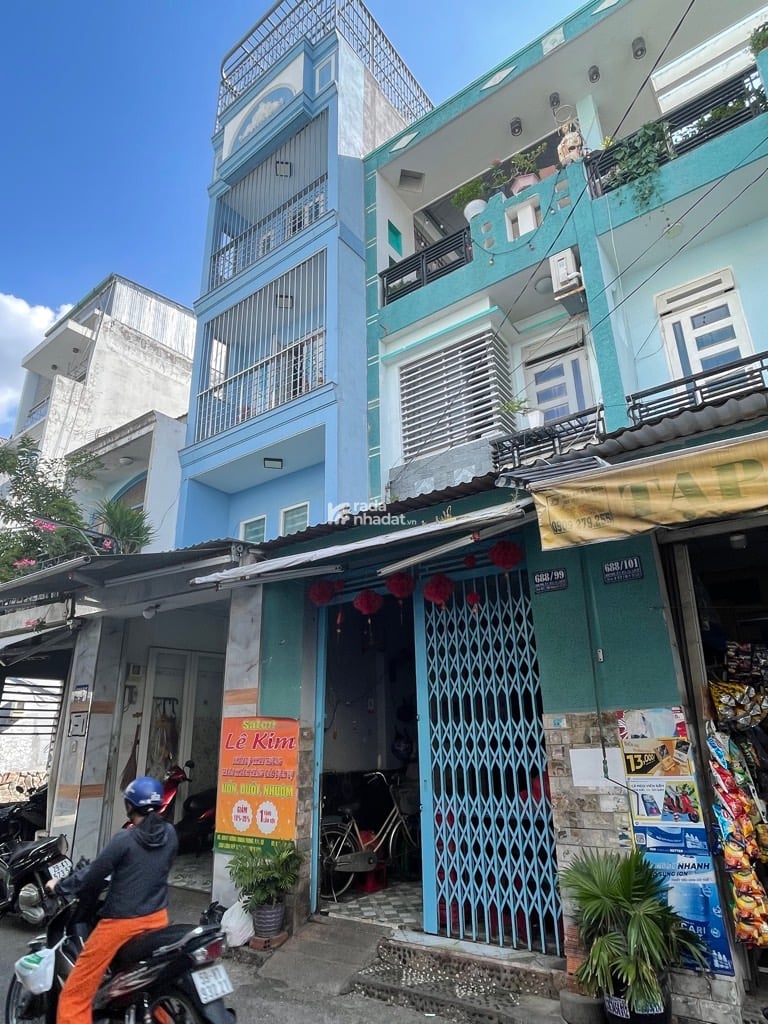 NHÀ MỚI 3 TẦNG - P.10 TÂN BÌNH - 3 PHÒNG NGỦ - XE HƠI ĐẬU CỬA - TIỆN ÍCH BAO QUANH
