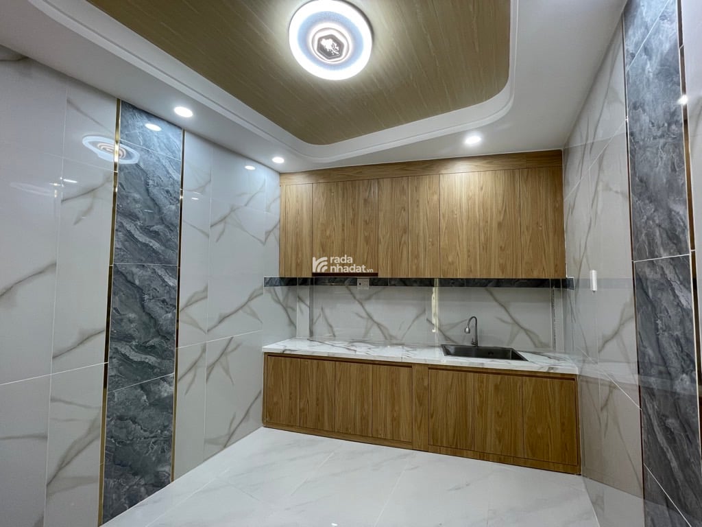 NHÀ MỚI 3 TẦNG - P.10 TÂN BÌNH - 3 PHÒNG NGỦ - XE HƠI ĐẬU CỬA - TIỆN ÍCH BAO QUANH
