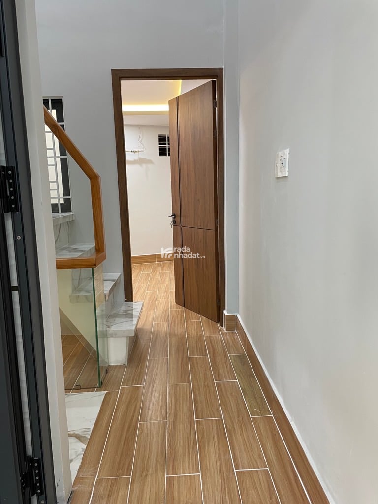 NHÀ MỚI 3 TẦNG - P.10 TÂN BÌNH - 3 PHÒNG NGỦ - XE HƠI ĐẬU CỬA - TIỆN ÍCH BAO QUANH