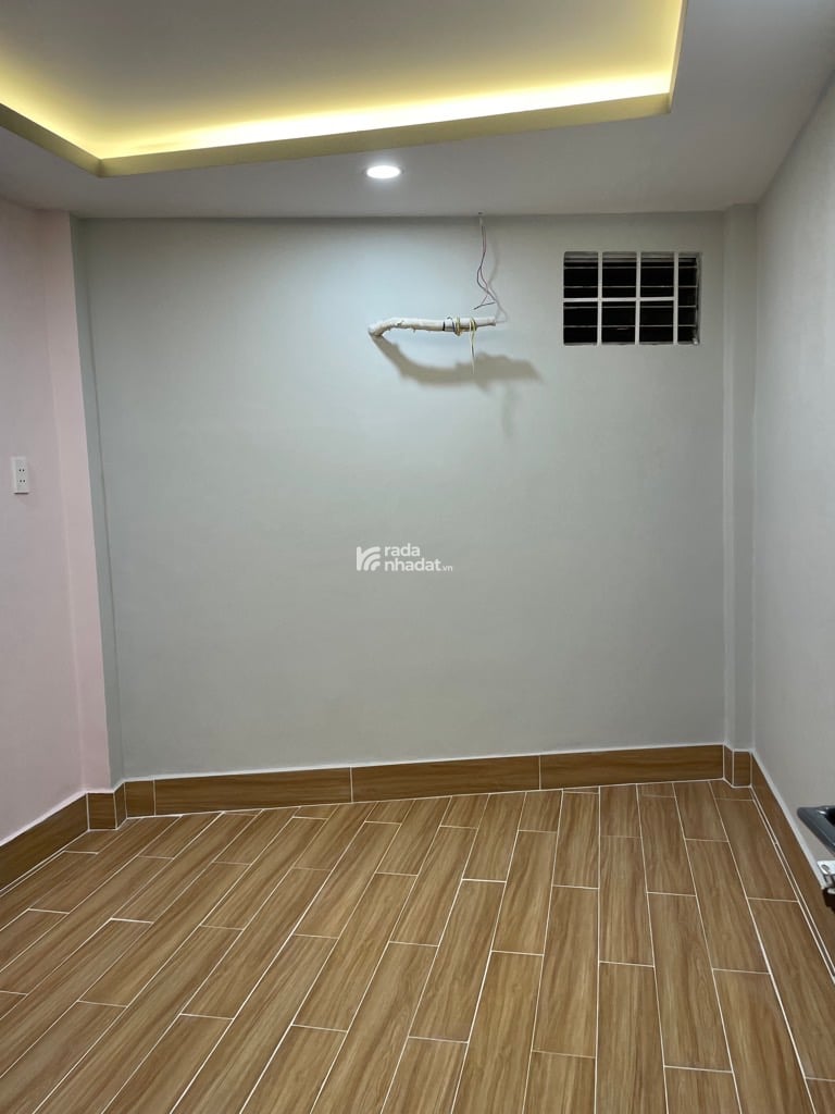 NHÀ MỚI 3 TẦNG - P.10 TÂN BÌNH - 3 PHÒNG NGỦ - XE HƠI ĐẬU CỬA - TIỆN ÍCH BAO QUANH