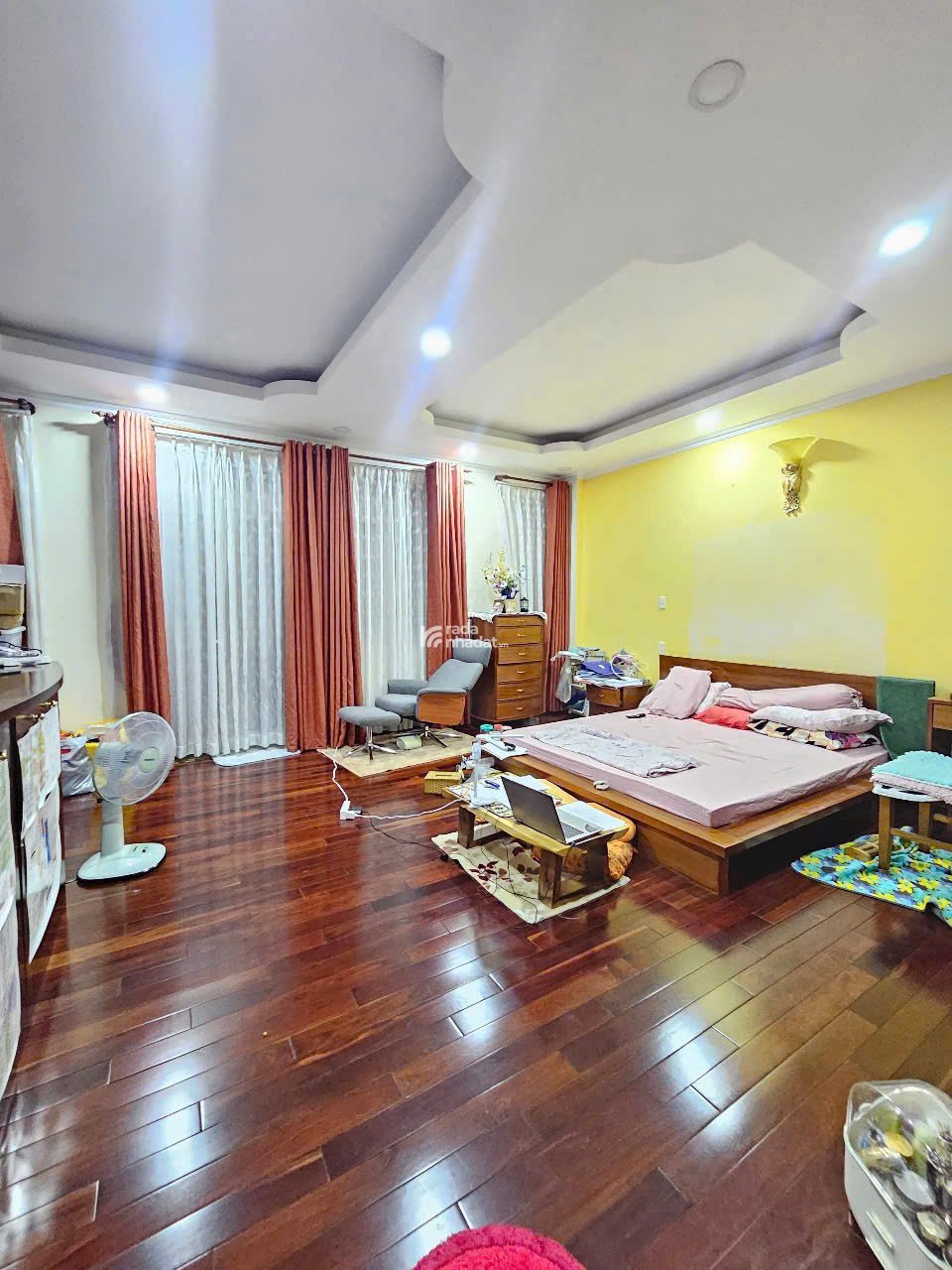 nhà 6,5x20m đường 49 Phường Tân quy Quận 7. hầm 5 tầng