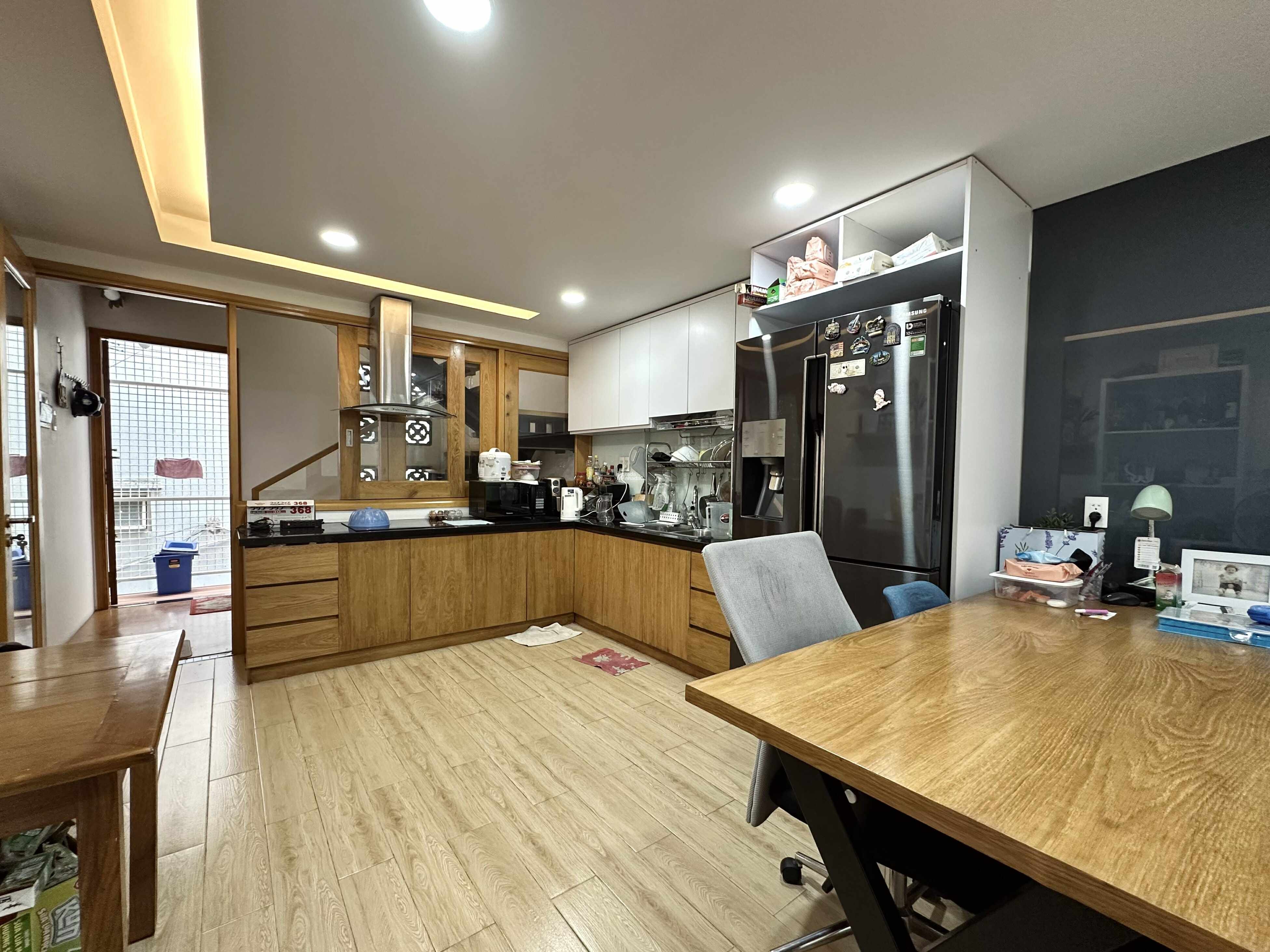 KHÔNG NHÀ BÁN - ĐỐI DIỆN NHÀ THỜ TÂN ĐỊNH, CẠNH CHỢ - NHÀ ĐẸP 5 TẦNG - 70M2 (4.2x16.5) - 21.8 TỶ