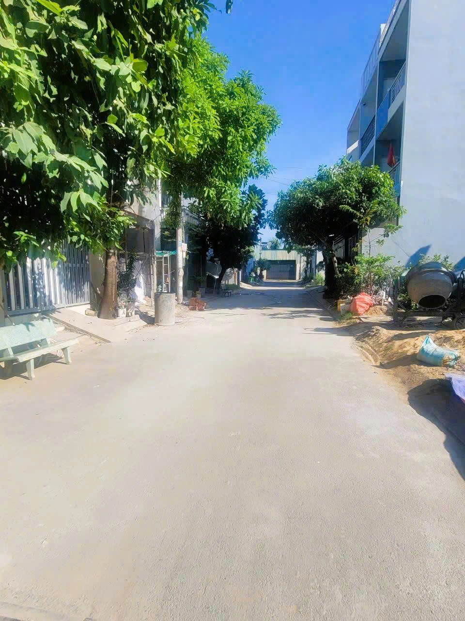 NHÀ 2 TẦNG 4m x 16m VUÔNG VỨC - Ở NGAY - ĐƯỜNG 8M - TRUNG TÂM LONG TRƯỜNG - CHỈ 4.15TỶ