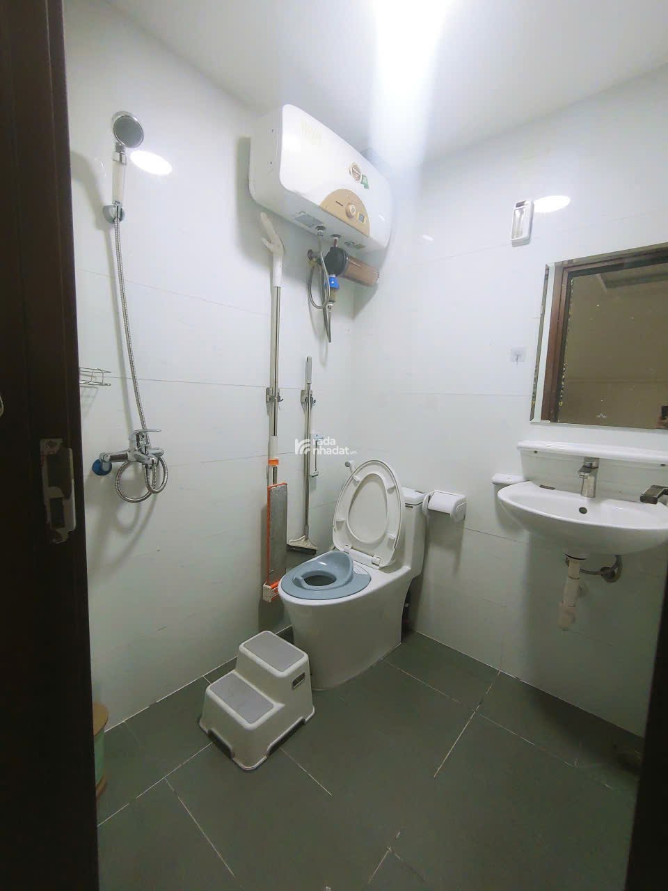 Cần bán gấp căn hộ Iris Tower Thuận An (59.4m2, 2PN, 2WC) 1,54 tỷ (Bao thuế phí)