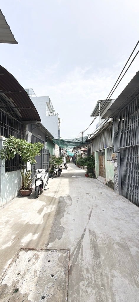 Bán nhà  gần liên khu 4-5 đường số 4 bình tân 