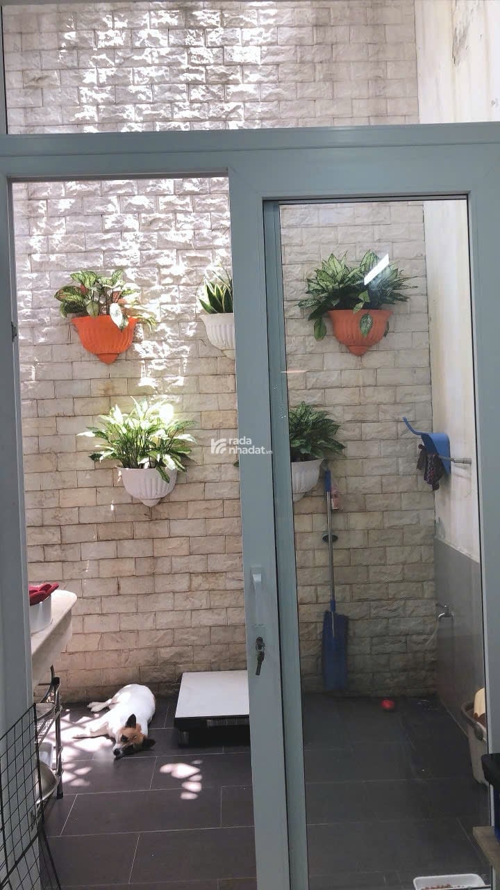 Bán nhà mặt tiền đường Phổ Quang, Phú Nhuận 