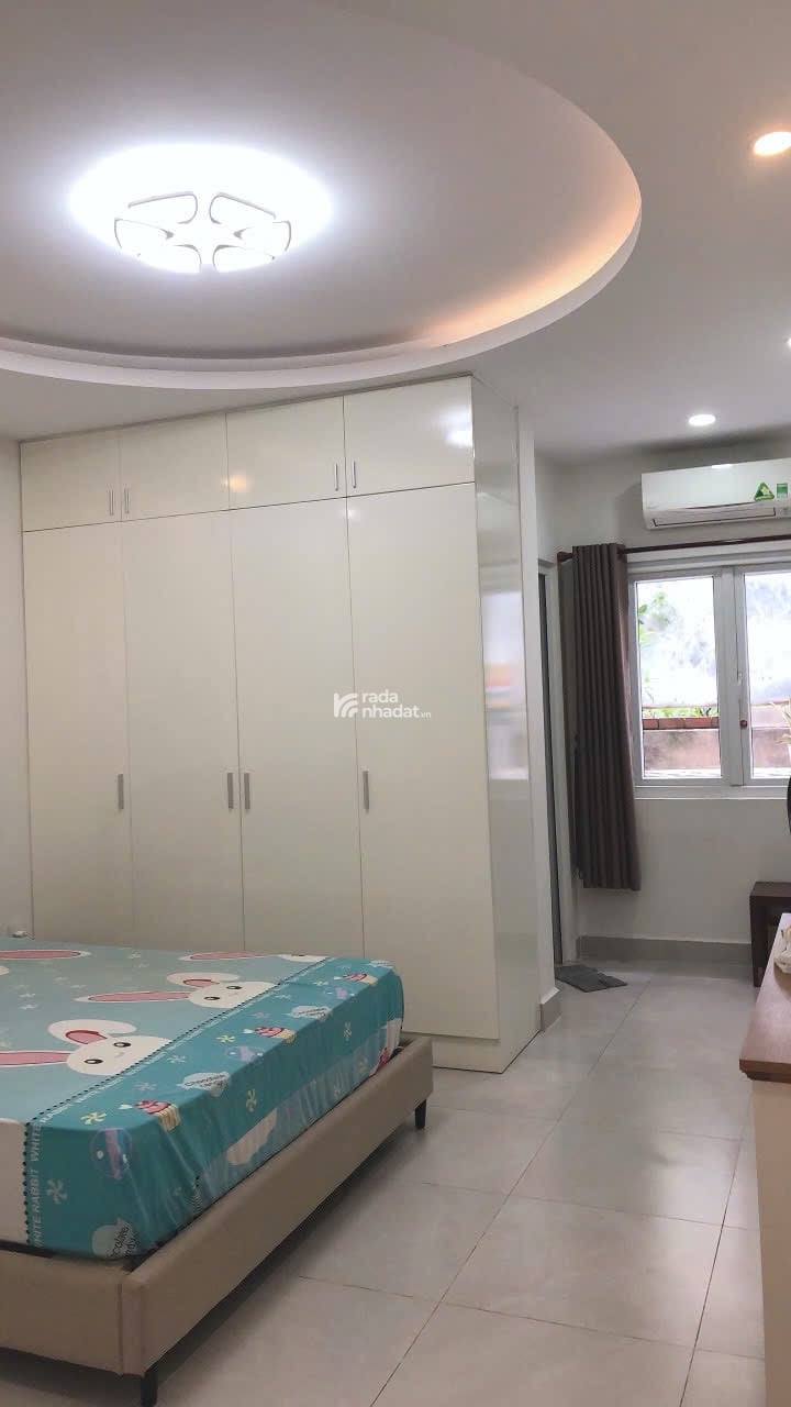 Bán nhà mặt tiền đường Phổ Quang, Phú Nhuận 