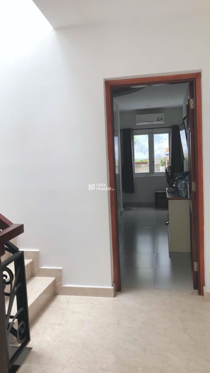 Bán nhà mặt tiền đường Phổ Quang, Phú Nhuận 