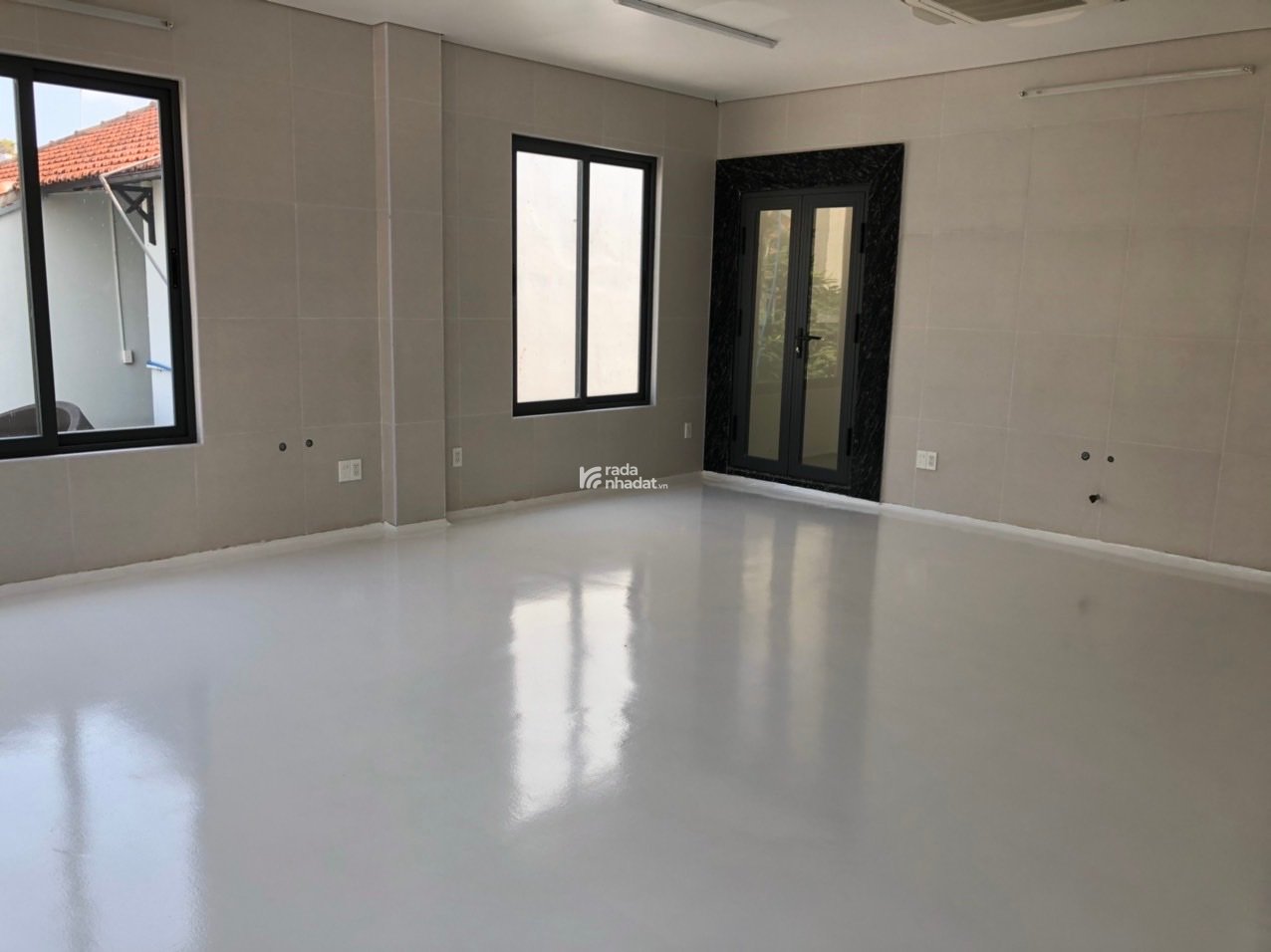 20TR, BIỆT THỰ NGAY GIGAMALL, 8MX20M, 1 TRỆT 1 LẦU TRỐNG SUỐT, SÂN Ô TÔ.